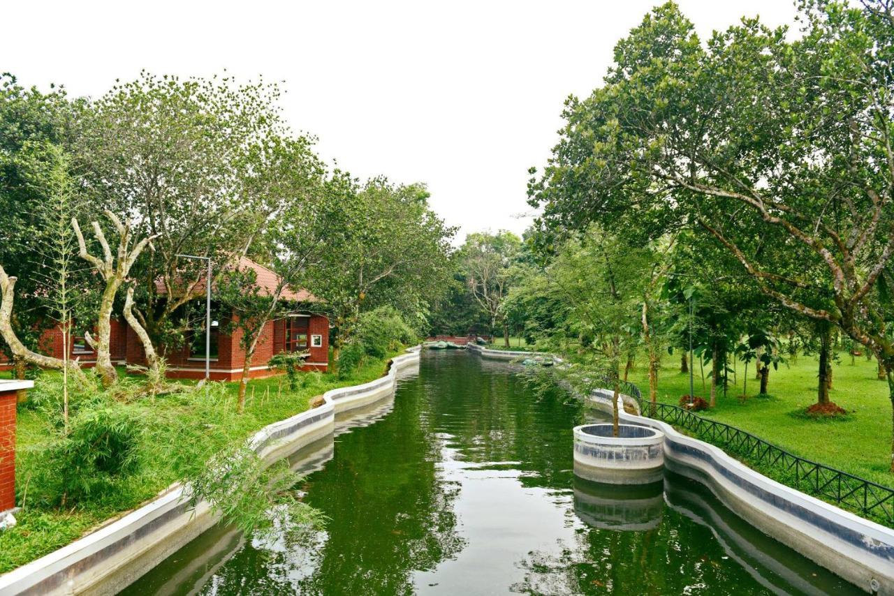 Sarah Resort Gazipur Bagian luar foto
