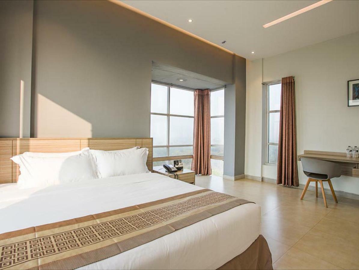 Sarah Resort Gazipur Bagian luar foto