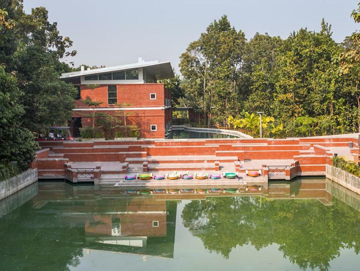 Sarah Resort Gazipur Bagian luar foto