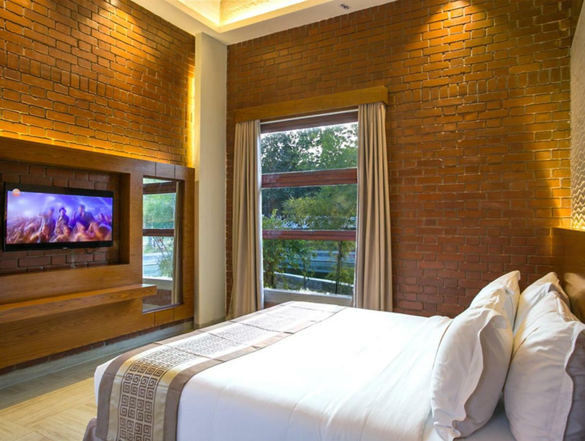 Sarah Resort Gazipur Bagian luar foto