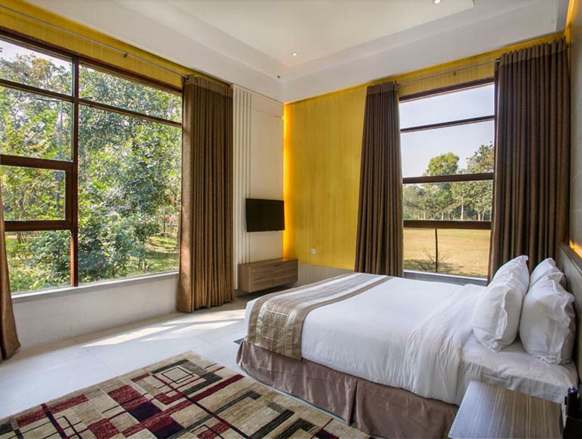 Sarah Resort Gazipur Bagian luar foto