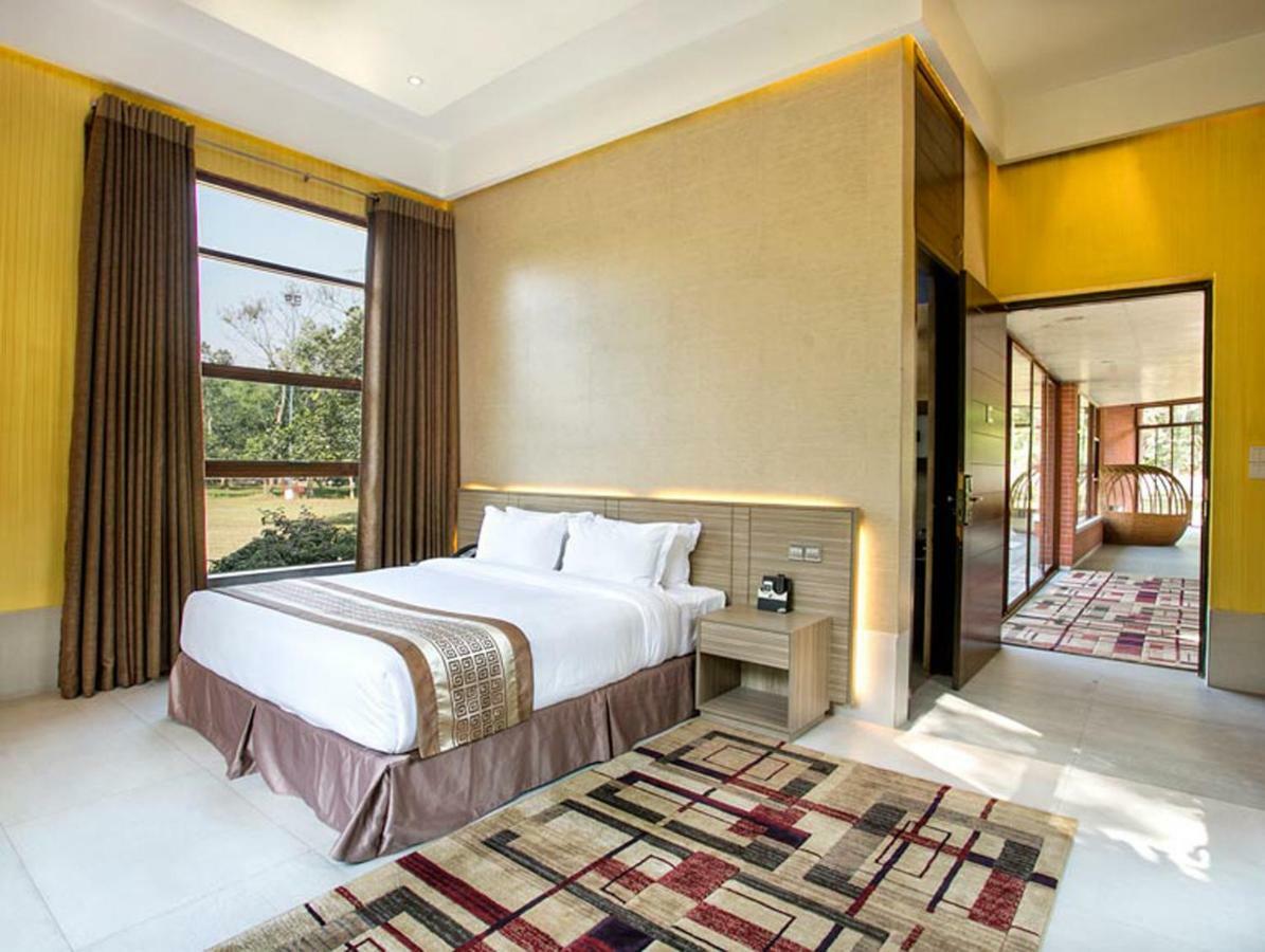 Sarah Resort Gazipur Bagian luar foto