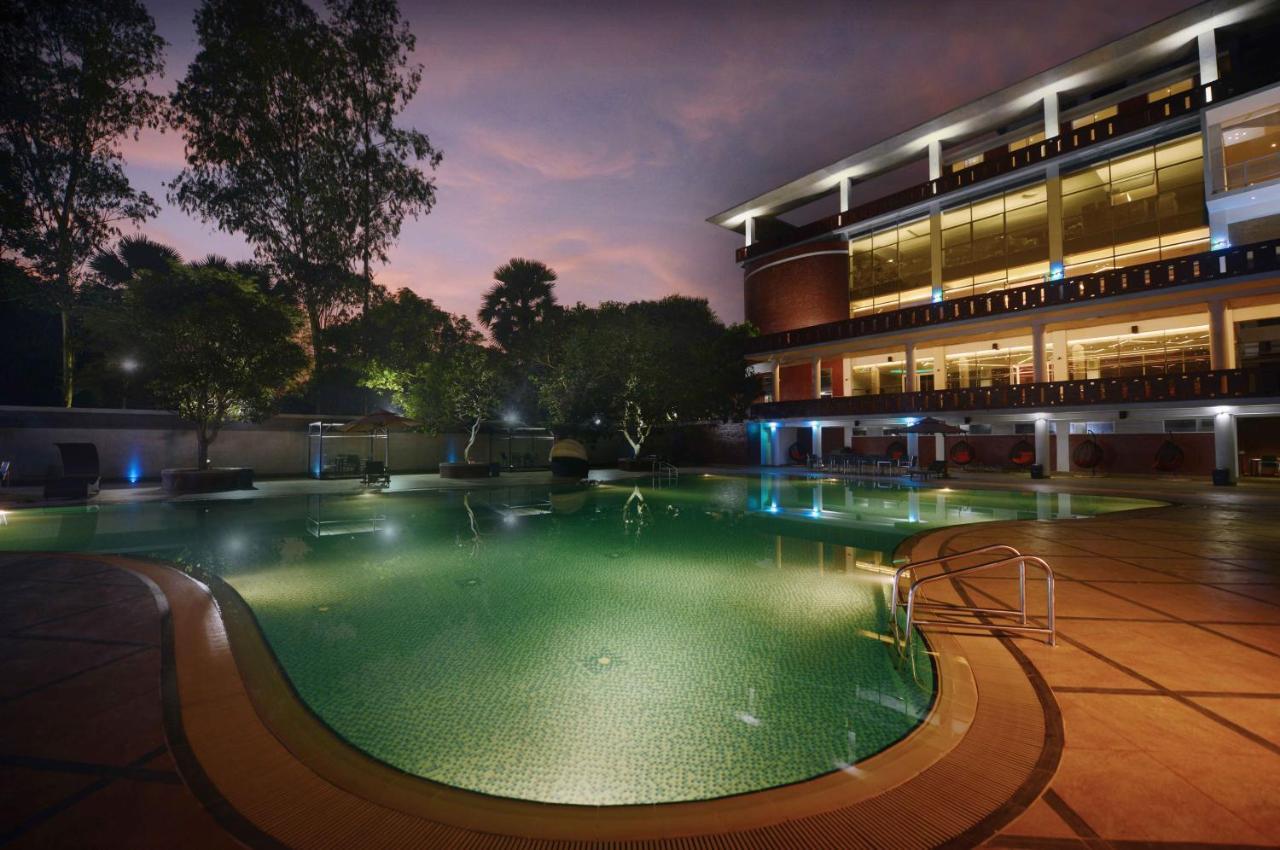 Sarah Resort Gazipur Bagian luar foto